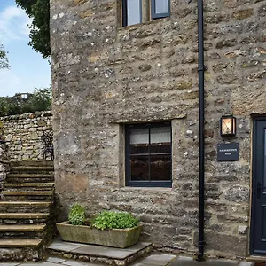  Holiday home Balderstones Barn